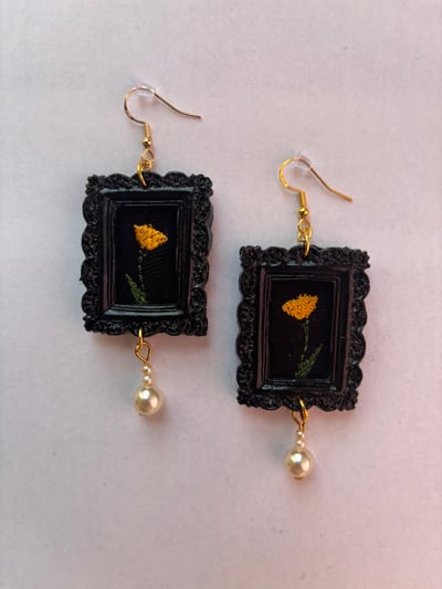 Image of Black and Golds