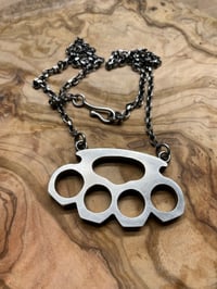 Image 1 of ‘Knuckle duster’
