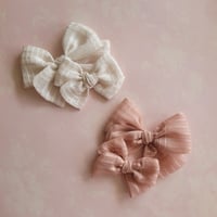 Silk Mellow // Pinwheel bows // Spring Collection 