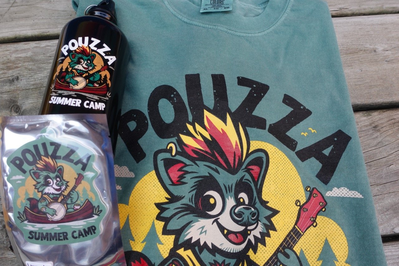 Image de Pouzza " Summer Camp" Bundle ( Bottle, Car Freshener, T-shirt )