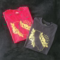 Image 4 of Stay Gold T-Shirt Red