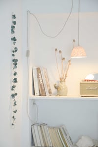 Image 4 of Guirlande d'eucalyptus en laine feutrée mérinos