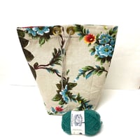 Image 4 of Fifties Flaming Florals Barkcloth Bag