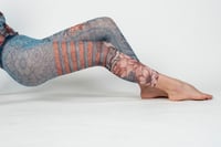 Image 2 of LEGGINGS DRAGON FLOWER