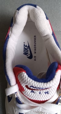 Image 9 of NIKE AIR WINDRUNNER SIZE 9US 42.5EUR 