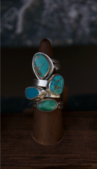 Image 3 of Sierra Bella turquoise ring No. 002 (size 8.25)