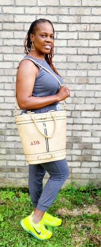 Image 11 of Bucket Bags 5 colors