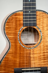 Image 3 of Used Kamaka HF-3D2I Tenor Deluxe 2 Slot Head Ukulele #221404