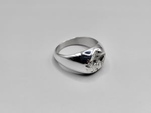 slim signet ring