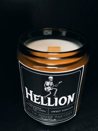Image 2 of HELLION / Sweet tobacco scented candle