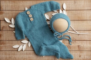Image of Footed Romper and Bonnet Set - MAUI