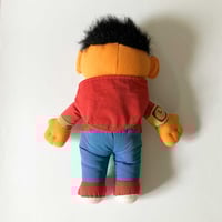 Image 2 of Poupée d'apprentissage Ernest Sesame Street