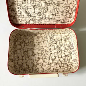 Image of Valise en carton avion années 50/60