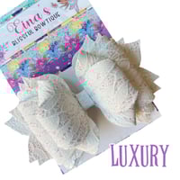 Image 2 of Luxury Bow DIE107