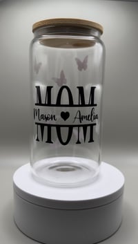 Custom mom