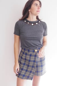 Image 1 of HIGHLAND --- Jupe-Short en laine à motif Tartan