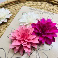 Image 2 of Renata Flower Die-Cut 994