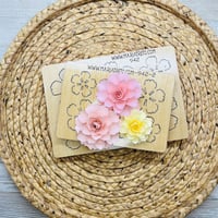 Image 1 of Anabella Flower Die-Cut 942