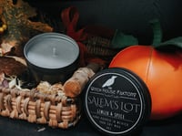 Image 2 of Salem's lot/ Ginger & spice scented candle