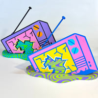 Image 5 of TRASH TV sculpture ( pink with blue outlines )