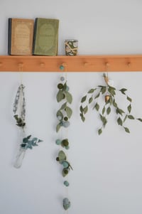 Image 2 of Suspension de petites feuilles en laine mérinos