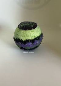 Image 1 of Beetlejuice Beetlejuice Bathbomb Horror Spooky Halloween Tim Burton Gift Presents 