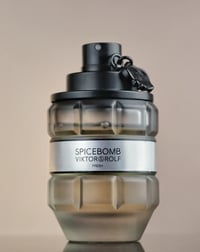 Image 1 of VICTOR & ROLF SPICEBOMB FRESH 90ml 3oz eau fraiche 2014 