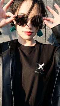 Image 4 of Bloom And Fly: Drop Shoulder T-Shirt (black)