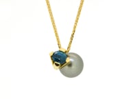 Image 3 of Blue zircon and tahitian pearl pendant in 18ct yellow gold