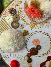 Image 2 of Pomburst