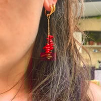 Image 4 of Red Caroline