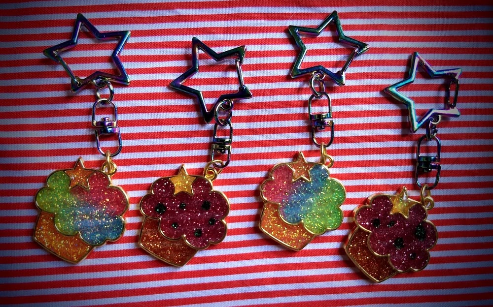Image of Starry Muffin Resin Keychain