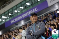 Incheon coach Choi Young-geun disappointed with 'K League turf'..."I know the effort, but it's disap