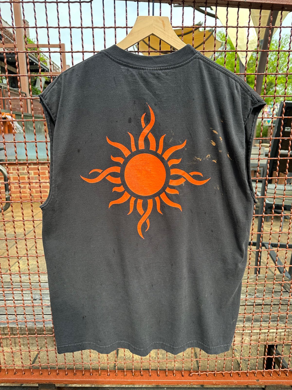 Standout Vintage — 90s Vintage GODSMACK Sleeveless Concert Tee, SIZE: XL