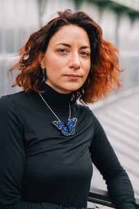 Image 2 of "Le Monarque" - necklace (blue)