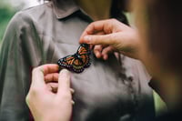 Image 2 of "Le Monarque" - Brooch (orange)