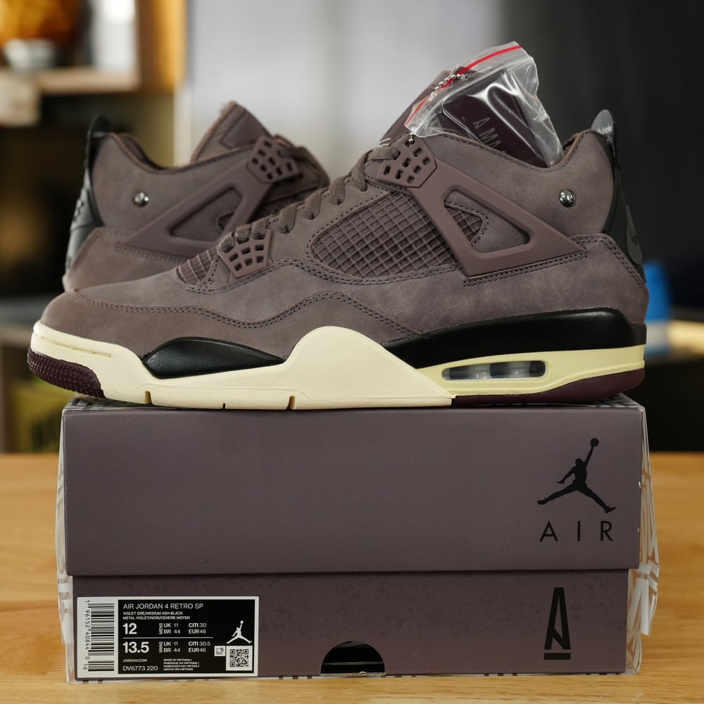 Image of Jordan 4 Retro SP A Ma Maniére Violet Ore