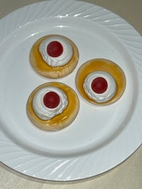 Image 5 of Mini and cute maple syrup pastries/ fake food/fake pastry/home decoration/fake pastries with a ch...