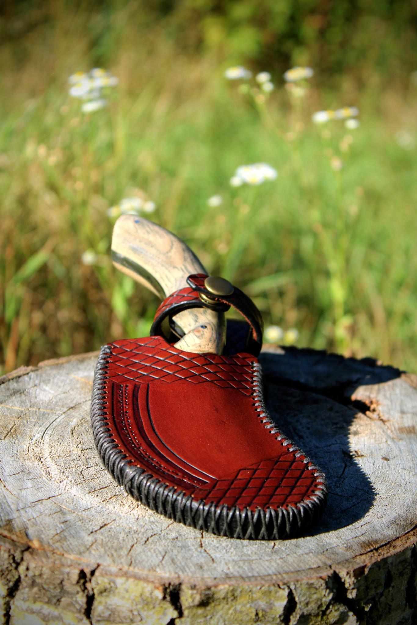 Image of High Carbon Skinning Knife