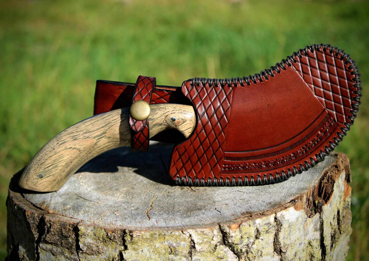 Image of High Carbon Skinning Knife