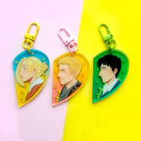 Image 6 of Attack on Titan Heart Ship Keychains