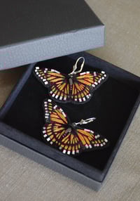 Image 3 of "Le Monarque" - Earrings (orange)