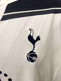 Image 6 of Tottenham Hotspur “MODRIĆ 14” 2010/11 Home Shirt + patches (L)