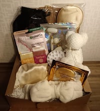 Image 1 of Golden Glow Gift Set 