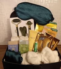 Image 2 of Revitalizing Emerald Glow Gift Set