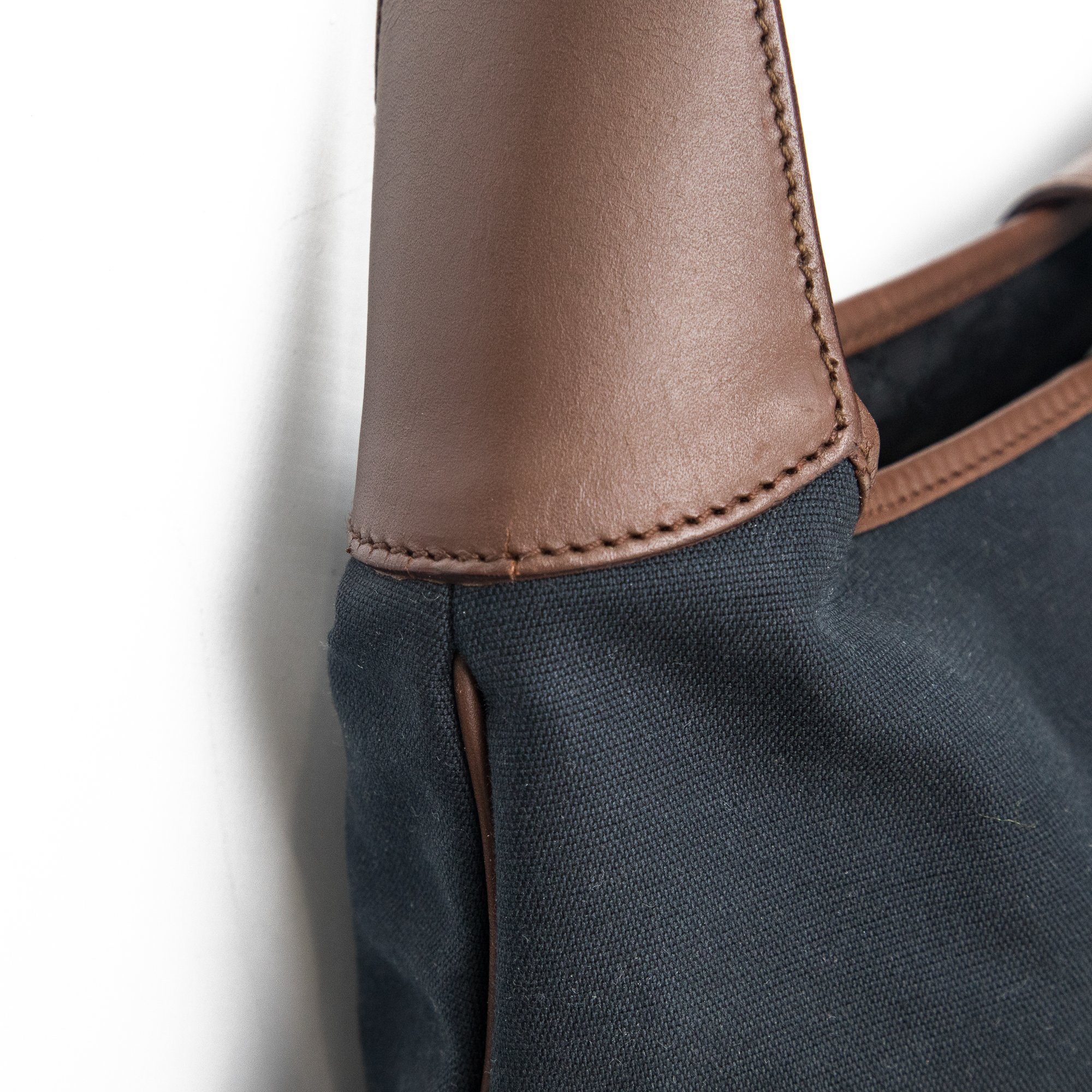 Image of Gucci Jackie Navy Canvas Brown Leather Shoulder Bag 