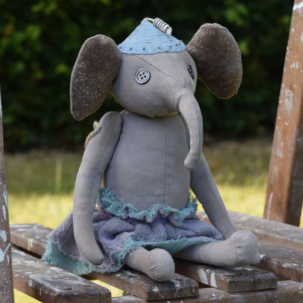Image of Lola