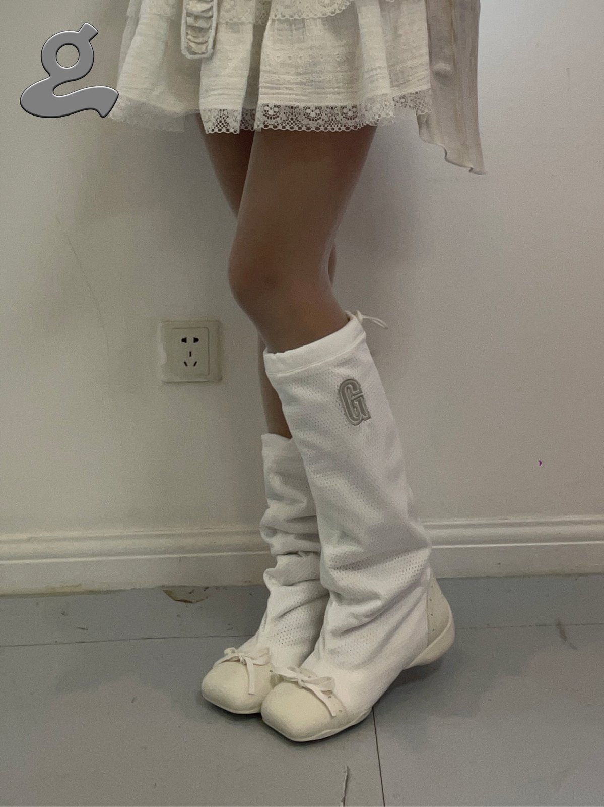 White Sport Ballet Boots | GRAPE