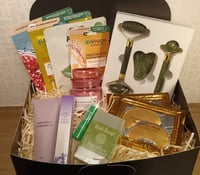 Image 1 of Glow & Nourish Gift Set