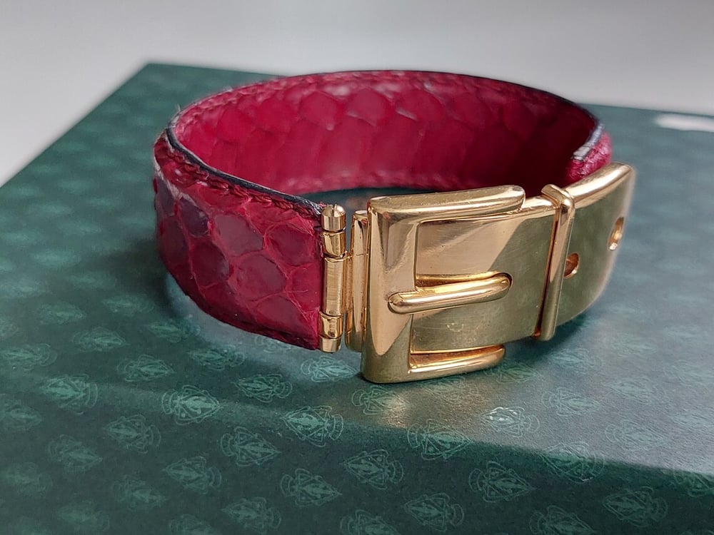 Image of Vintage Gucci reptile leather gold buckle cuff bracelet bangle